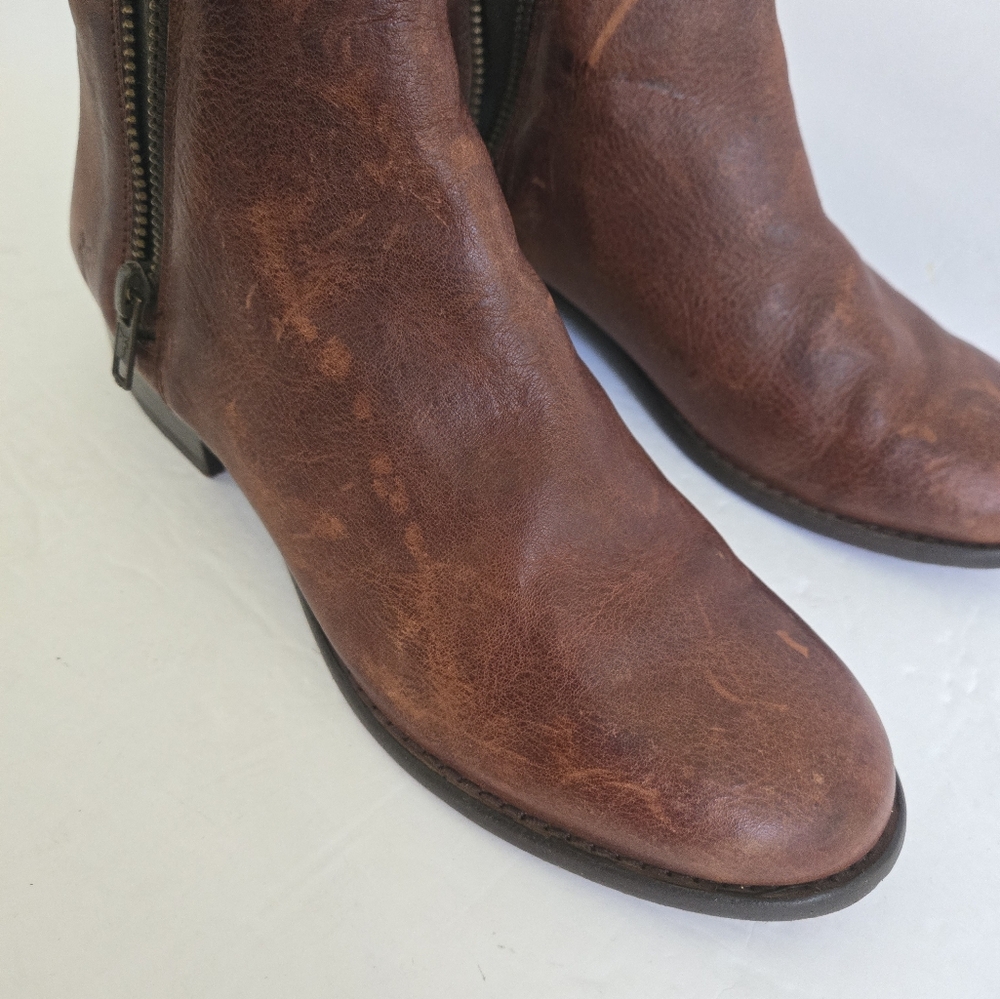 Frye Chelsea Leather Boots Camel Tan size 6 - Picture 11 of 13